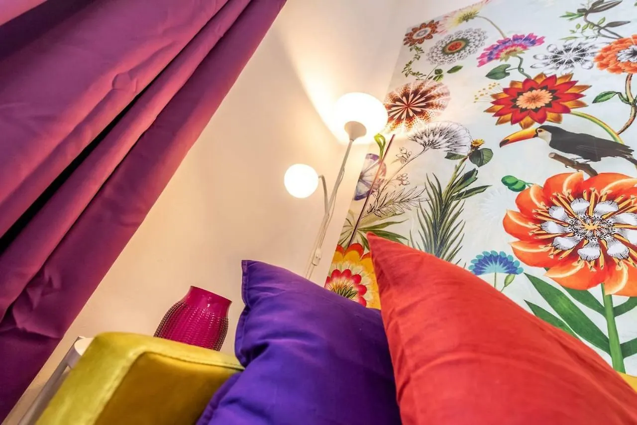 K5 - The Happy Home In The Nightlife Zone Budapest Hungary