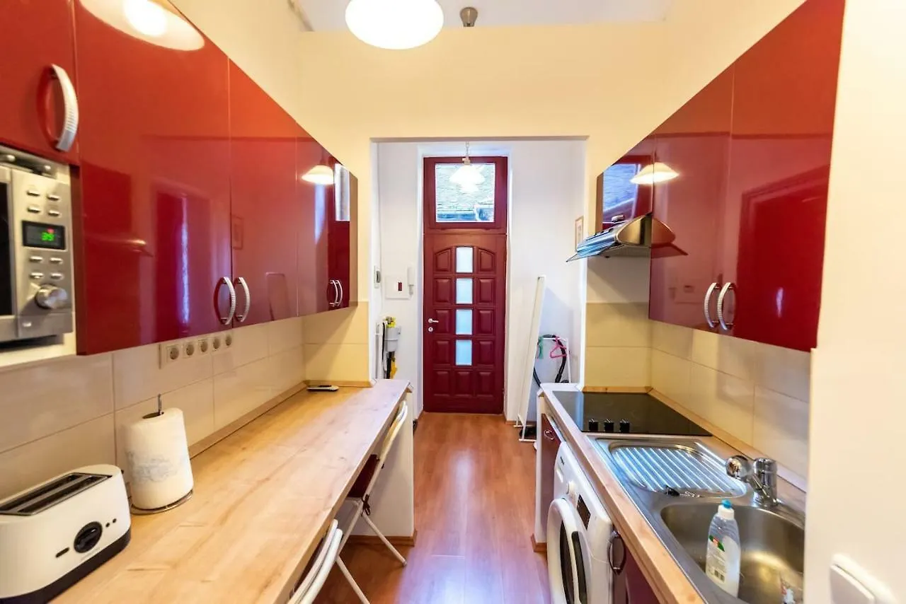 Apartment K5 - The Happy Home In The Nightlife Zone Budapest